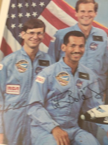 Vintage NASA Lith handsigniert "Crew of Space Shuttle Mission 61-C" 8 x 10 - Bild 5 von 7