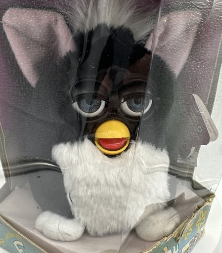 New Original 1998 Tiger Electronics Tuxedo Furby Model 70-800 In Original Box - Picture 11 of 12