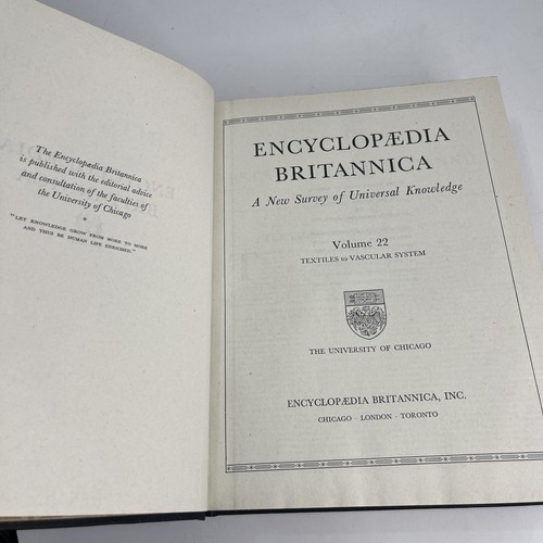 Vintage 1768 Encyclopedia Britannica Book From 1949 #22 - Picture 4 of 8