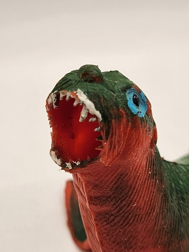Vintage D M Rubber Red and Green Sea Lion Made in Hong Kong Toy - Bild 6 von 17