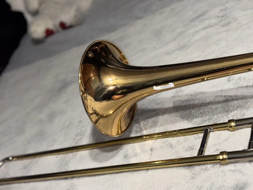 Trombón Júpiter con estuche instrumento profesional de latón Foto 3 de 4