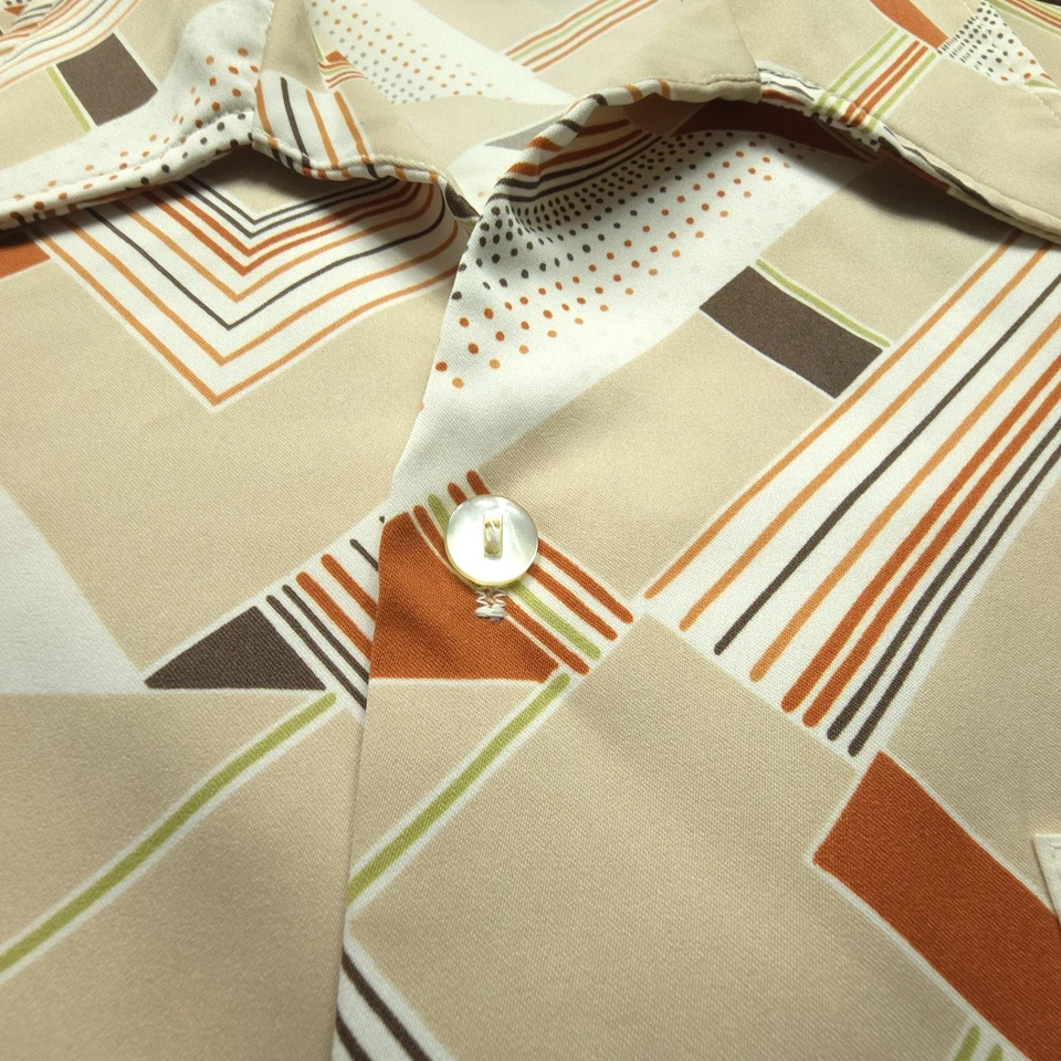 Camisa De Colección Triumph of California Hombre Grande Beige Años 70 Cuello Ancho Formas Geométricas Foto 3 de 4
