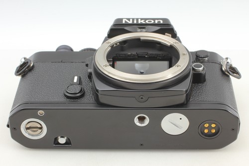 [Fast neuwertig mit Riemen & Kappe] Nikon FE analoge Spiegelreflexkamera schwarz 35 mm Gehäuse aus Japan - Bild 8 von 15