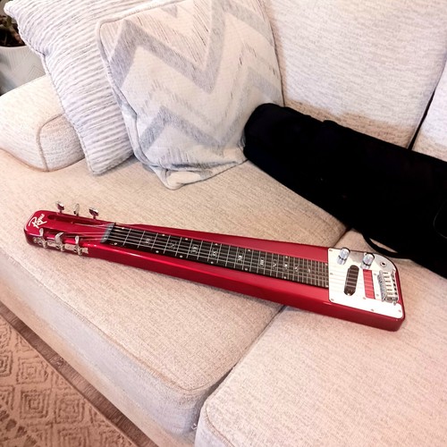 Rogue RLS-1 Lap Steel Gitarre mit Gigbag, Deep RED, schön!