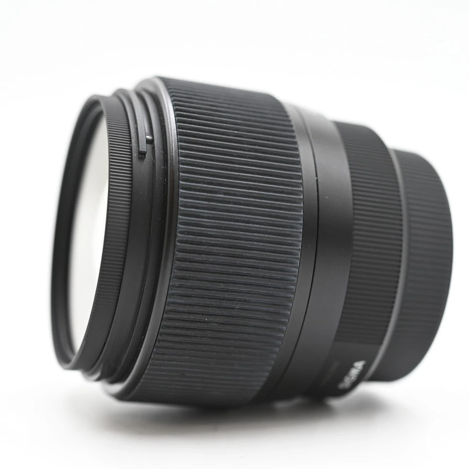 Sigma 56 mm F/1.4 DC DN Micro Four Thirds Objektiv [Top neuwertig] - Bild 3 von 4