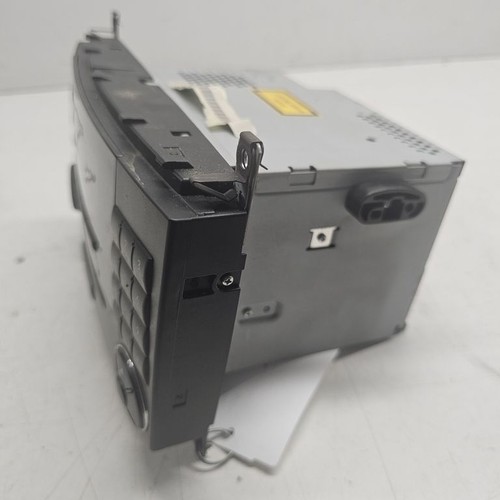 Mercedes-Benz C W203 2004 Radio CD GPS player head unit A2038273842 NOD13188 - Picture 4 of 8