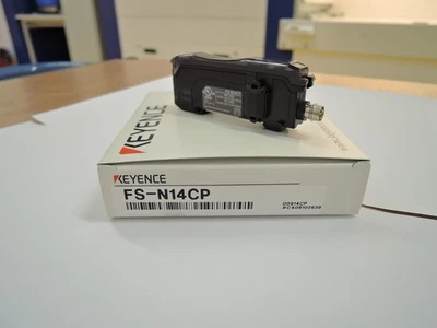 Keyence FS-N14CP Lichtleiter Verstärker Neu und Original verpackt.
