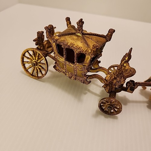 Crescent England Horse Carriage Queen Elizabeth II Coronation 1953 Diecast Model - Picture 6 of 8