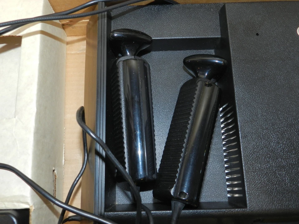 Sistema de console de jogos Fairchild Channel F completo na caixa testado na caixa 1 proprietário - Imagem 3 de 4