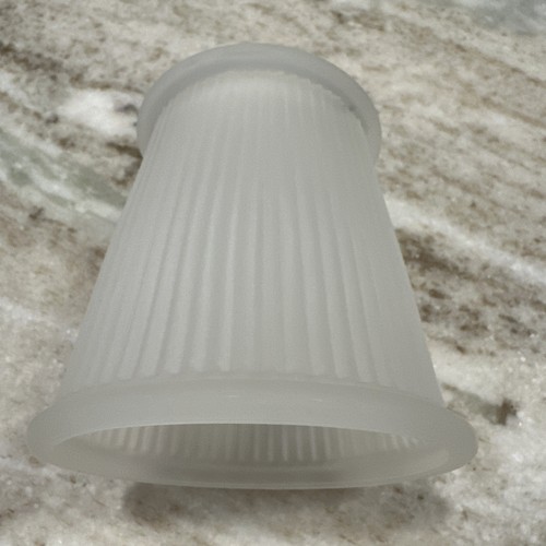 Small Frosted Glass Lamp Shade Clip On Ribbed - 4.5" tall x 4" base Vintage - Picture 3 of 7