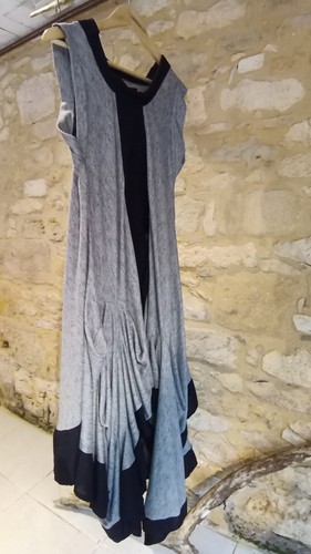 NUEVO Vestido Hecho a Mano Gris Tejido y Cuero Talla Única Avant-Garde - Imagen 5 de 13