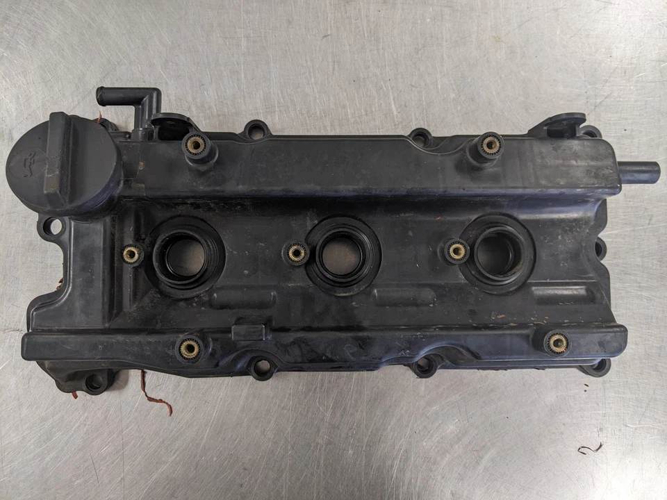 Cubierta válvula izquierda Nissan Máxima 3.5 2004 Foto 2 de 4