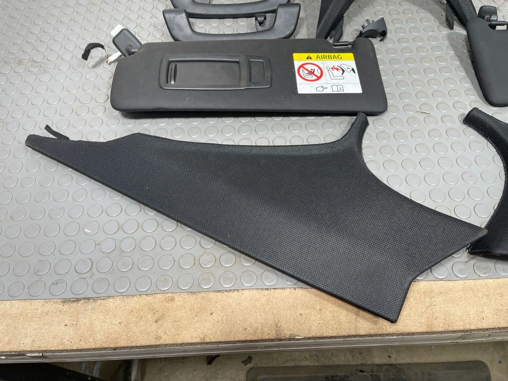 Picture 3 of 18