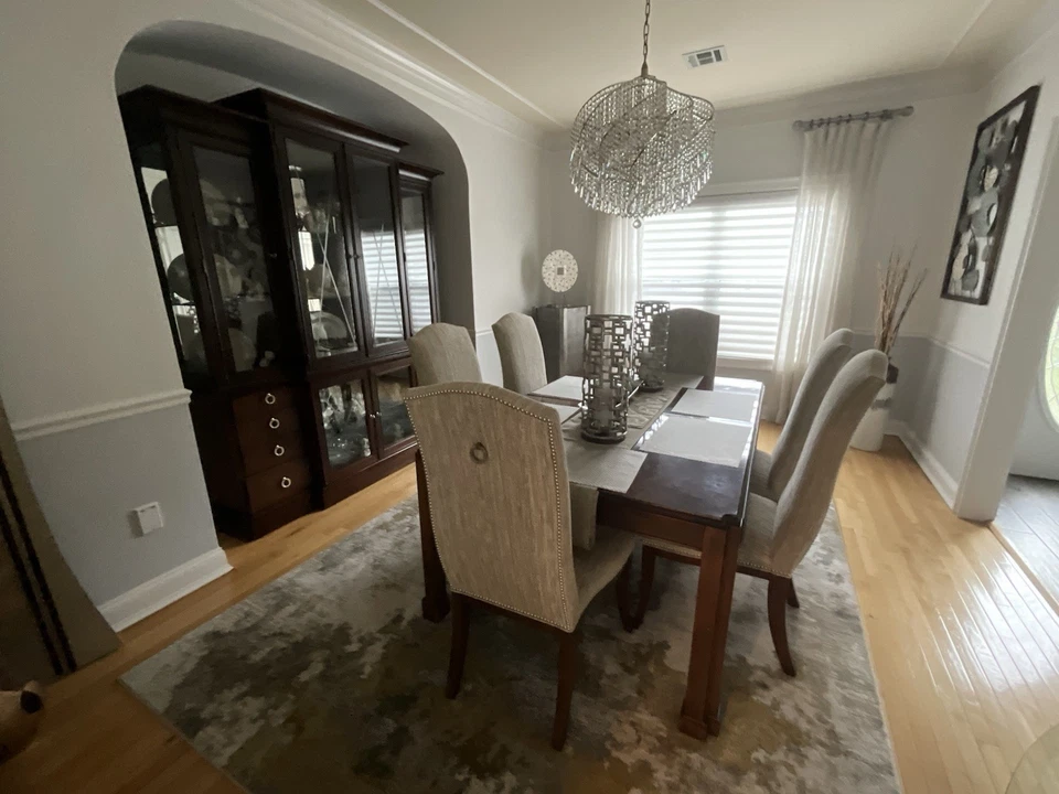 Juego de comedor Stanley, incluye mesa, hojas y buffet, usado Foto 4 de 4