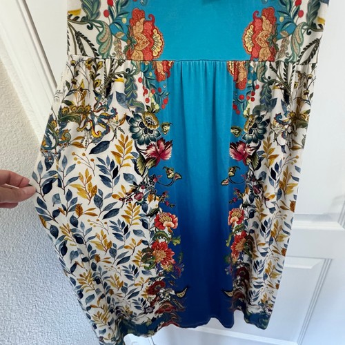 Nuevo con etiquetas Vestido sin mangas midi Johnny Was azul fácil ajuste para mujer pequeño azul ombré floral - Imagen 6 de 13