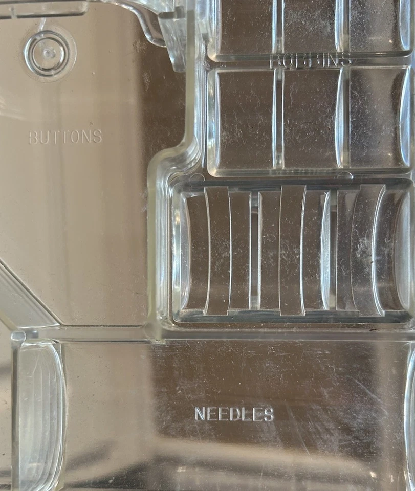 Caja de costura de colección Wilson con mango dorado amarillo plástico 2 compartimentos bandejas de sujeción Foto 4 de 4