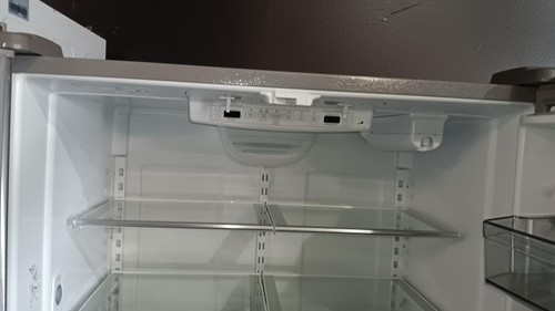 KitchenAid  KRFC136RPS 20 Cu. Ft. French Door Refrigerator Interior Water - Picture 5 of 16