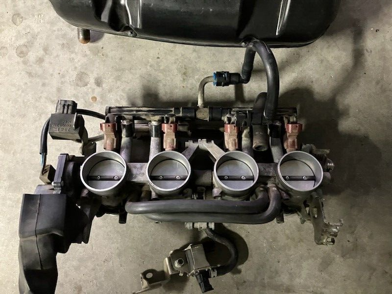 20082009 SUZUKI GSXR 600 COMPLETE OEM THROTTLE BODY BODIES AIR BOX