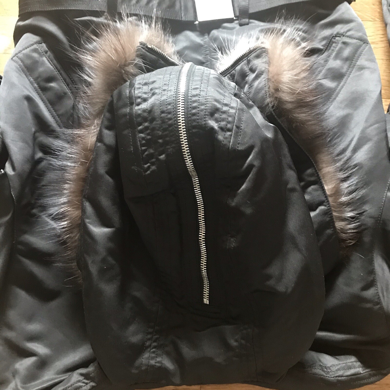 Picture 3 of 10