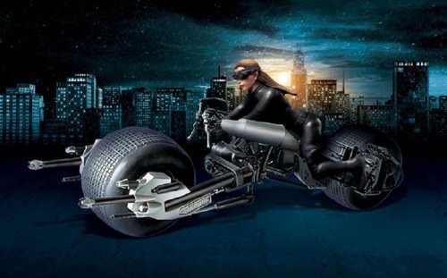 Moebius The Dark Knight Rises: Batpod with Catwoman 1:18 Model Kit - Afbeelding 2 van 3