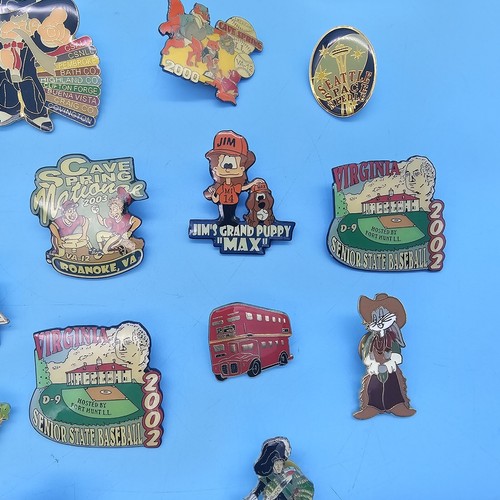 (44) Large Lot of Pins: Va Little League-Some VTG, Others - Picture 7 of 10