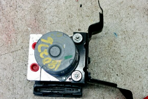 2014-2015 CHEVROLET SILVERADO 1500 ABS ANTI-LOCK BRAKE PUMP ASSEMBLY - Picture 2 of 3
