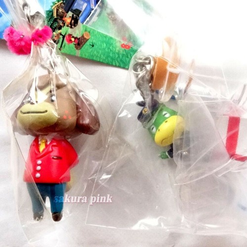 Kapp'n mini Figure & mini Bottle, Digby mini Figure Keychains - Picture 2 of 2