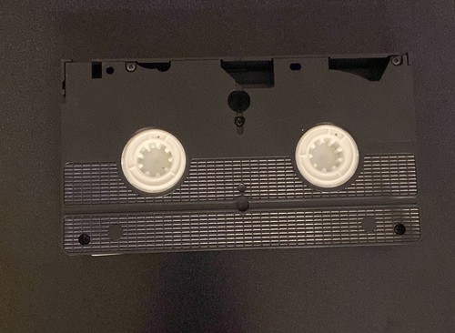 VHS WALT DISNEY "OLIVER AND COMPANY" VS4684 (A/N VS4684) usata - Picture 4 of 4