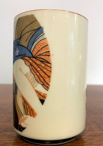 Vintage Japanese Shunga Porcelain Tea Cup - Erotic Geisha Couples Art - Picture 3 of 12