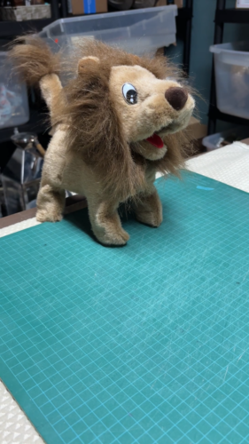 Vintage Roaring Plush Lion Battery Operated Lion Walks & Roars with Original Box - Video 1 of 1