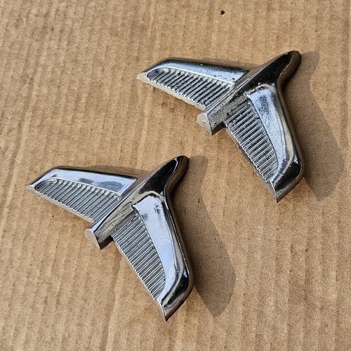 Par de molduras emblema jet cuarto trasero Ford 1959 fabricante de equipos originales (B9AB-6427918-A) - Imagen 1 de 7