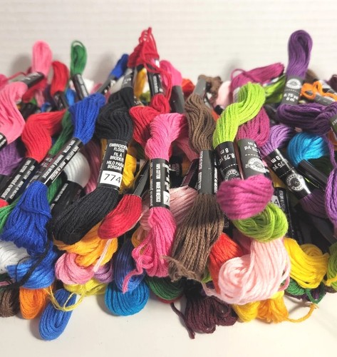 EMBROIDERY FLOSS DMC 36 Popular Colors & Loops & Threads 102 Assorted Colors NEW - Picture 9 of 12