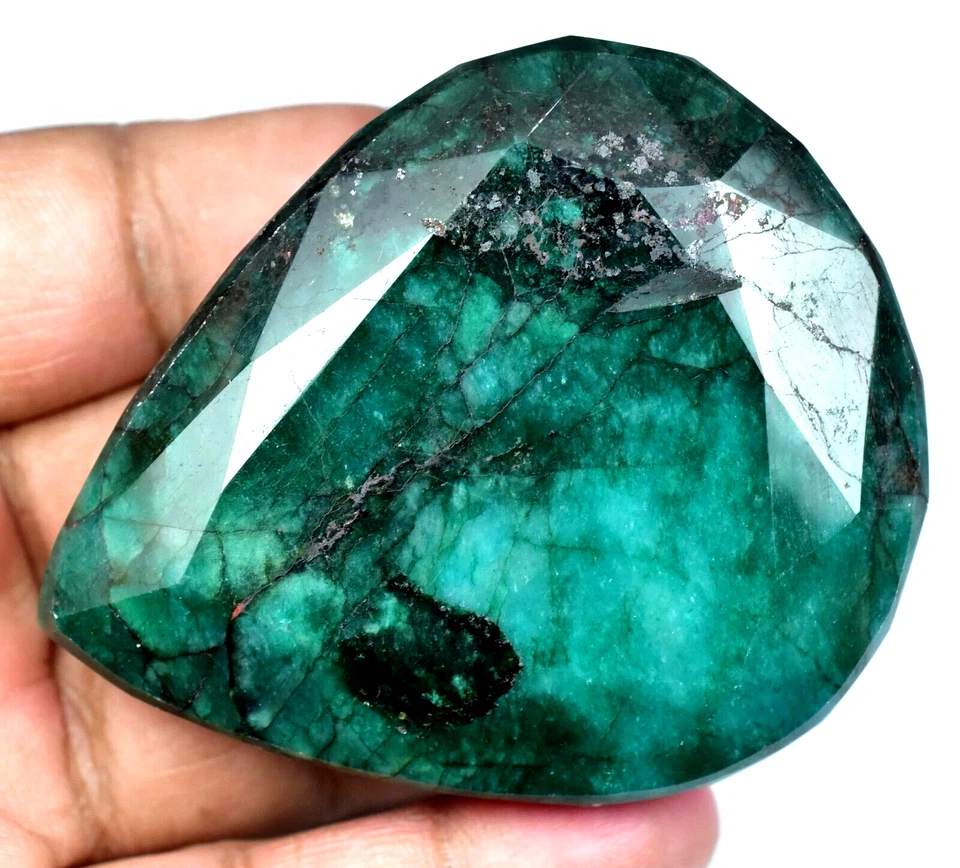 Natural Huge Green Emerald Zambian 639.00 CT Certified Pear Cut Loose Gemstone - Image 2 of 4