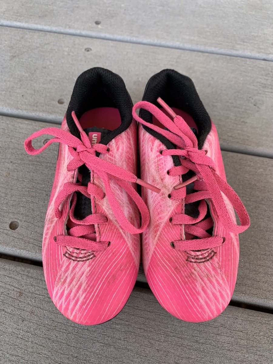 UMBRO★PLUTO★厚底★兼用★PINK Umbro Girls Pink And Black Youth Soccer Cleats Shoes / US