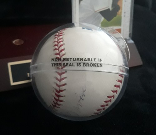 MONTE IRVIN. HALL OF FAMER. AUTOGRAPH BALL. TOPPS & STEINER. PSA/DNA CERTIFIED. - Picture 5 of 7