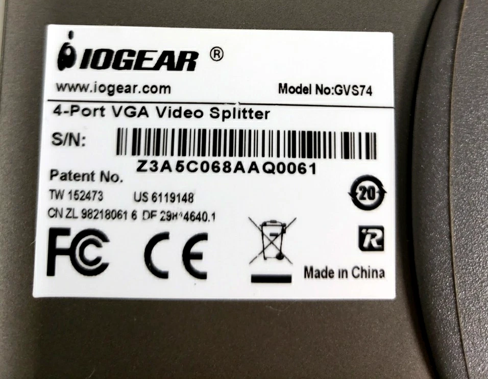 IOGEAR 4-Port VGA Video Splitter and Signal Booster GVS74 - Image 2 of 4