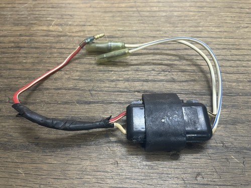 Kawasaki KZ1000,KZ1100, Eddie Lawson,Spectre,GPZ1100, Fuse Holder 26004-1014 - Picture 2 of 7