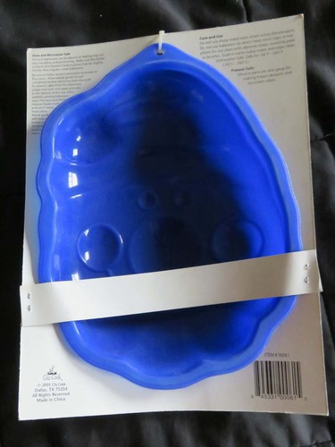 NEW Silicone 10" SANTA CLAUS Baking PAN Mold Oven + Freezer Safe Bake Holiday - Picture 2 of 2