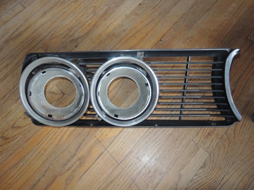 Par REJILLAS DELANTERAS ALFA ROMEO ALFETTA SEDÁN Usado Original 1163454199.10 / 200.10 - Imagen 2 de 20