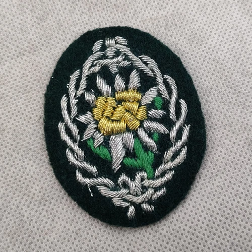 Military WW2 GERMAN WH HEER MOUNTAIN TROOPS EDELWEISS SLEEVE INSIGNIA PATCH