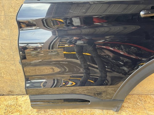 FORD EXPLORER ST 20-24 OEM REAR LEFT LH EXTERIOR DOOR W/ GLASS HANDLE BLACK 80K - Picture 7 of 11