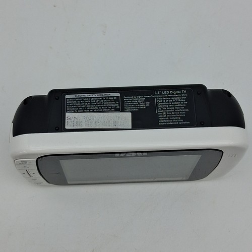 RCA 3.5" LED Digital Handheld Color TV White Portable HDTV Local Channels WORKS - Picture 10 of 17
