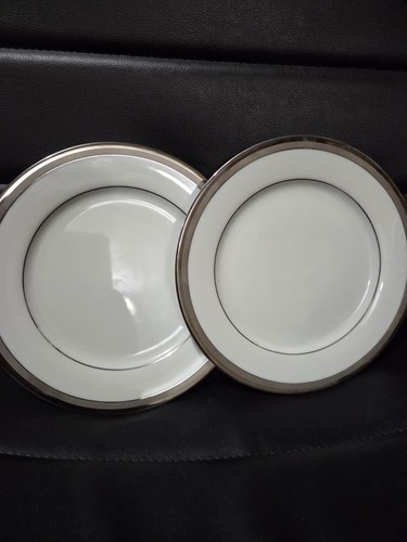 Pair Of State Platinum 8.5" Living Standard Plates Macy's New Old Stock - Picture 4 of 6