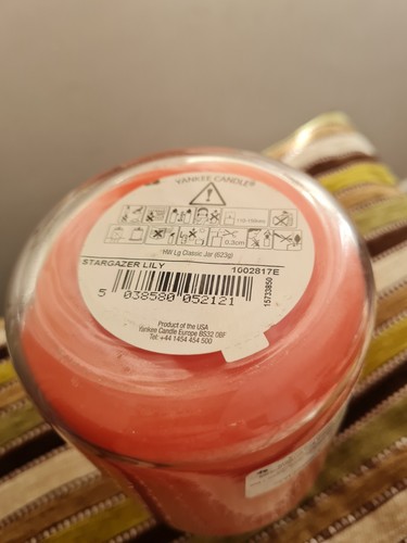 YANKEE CANDLE Large Jar Candle Stargazer Lily 2015 Pour. 623g 120-150hr Burn New - Picture 2 of 4