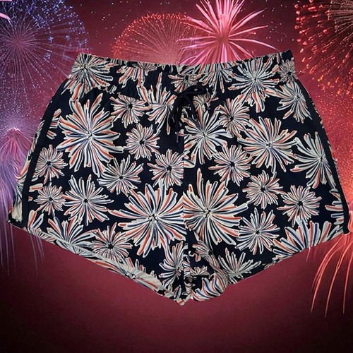 Crown & Ivy Damen blau Feuerwerk Sport Shorts gefüttert rot weiß Urlaub - Bild 1 von 5