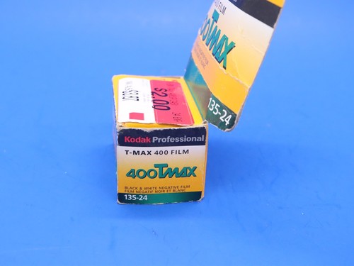 Kodak 400 TMAX Professional 400 35mm Exposure Black & White Film NOS EXP - 2005 - Picture 6 of 7