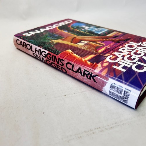 Snagged by Carol Higgins Clark 1993 Ruthless Hosiery Executives Mystery - Bild 2 von 13