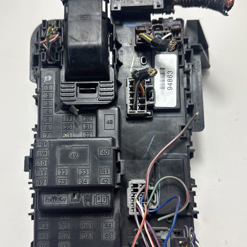2011 - 2014 Ford EDGE Fuse Box / Relay Power Distribution Center  BC3T-14B476-DH - Picture 3 of 18