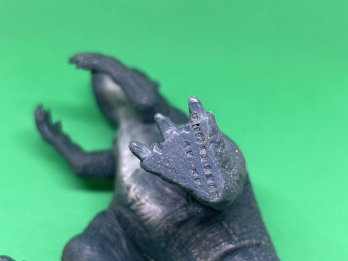 Baby Godzilla Saurus 1993 Bandai auf Lager Höhe 5,3 Zoll weiche Vinyl Figur - Bild 12 von 15