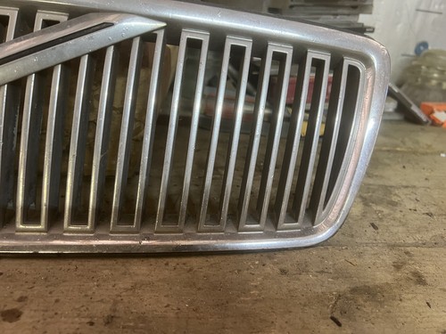 1998-2000 VOLVO 70 SERIES SEDAN UPPER GRILLE ASSEMBLY OEM 1998-2000 - Picture 15 of 24